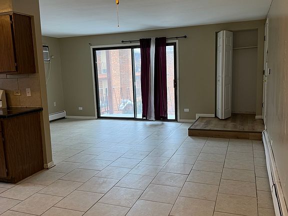 2nd image of 15729 Thomas Ln APT 2AR