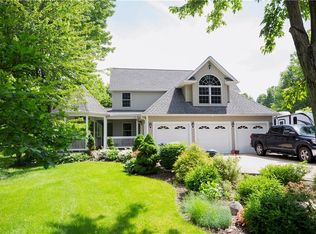 26965 Schady Rd, Olmsted Falls, OH