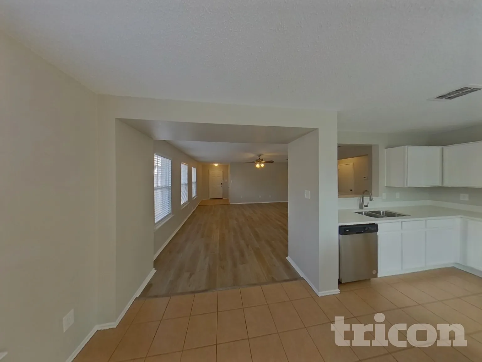 7508 Rock Garden Trail Fort Worth TX — Photo 4