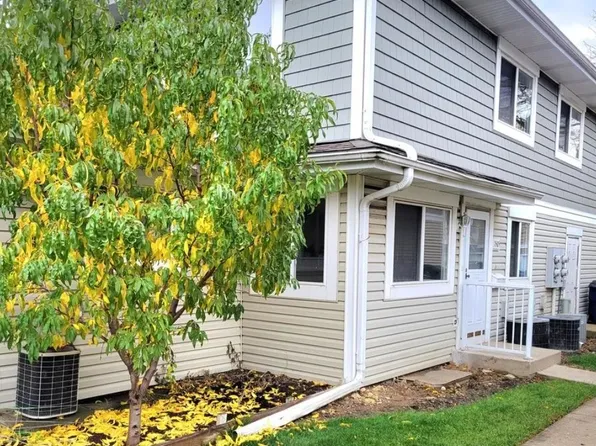 1505 Sutter Dr #44-3, Hanover Park, IL 60133