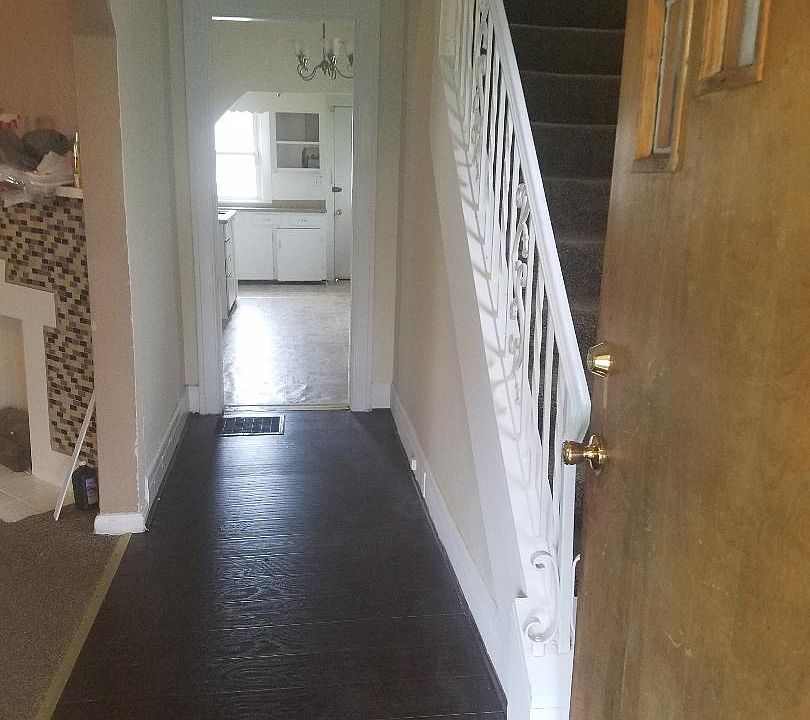 1st image of 146 N Woodward Ave