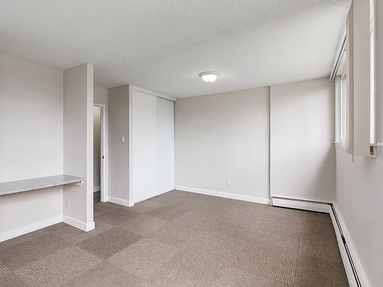 9700 Bonaventure Dr SE — Photo 33
