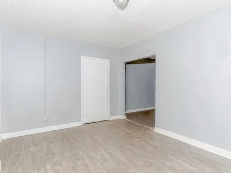 1606 Sycamore St — Photo 7