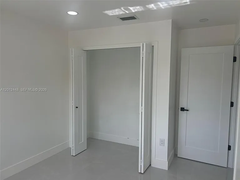 2425 W 76th St #207 — Photo 13