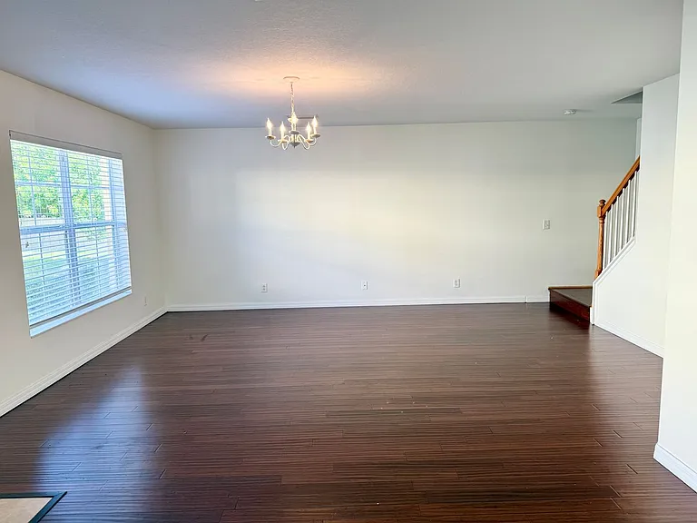 3846 Mandalay Dr — Photo 8