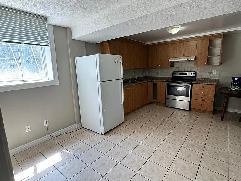 112 Worthington Ave #BASEMENT — Photo 9