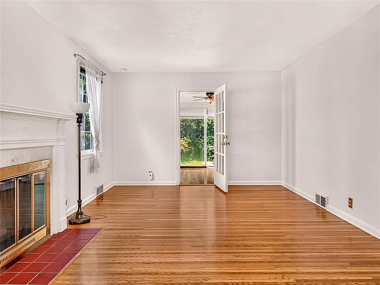 82 Clovercrest Dr — Photo 10