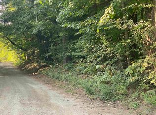 41 Barber Park Rd, Bellows Falls, VT 05101