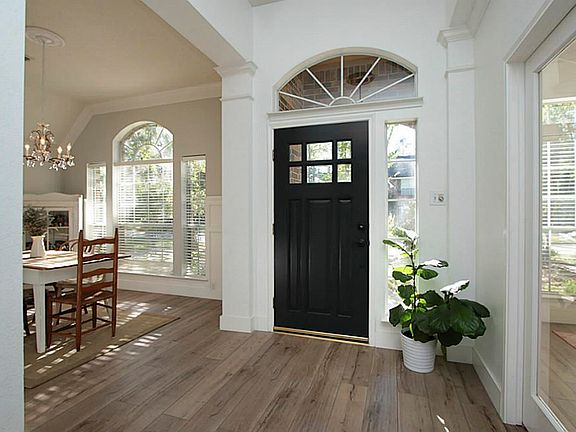 4th image of 6 Sparklewood Pl