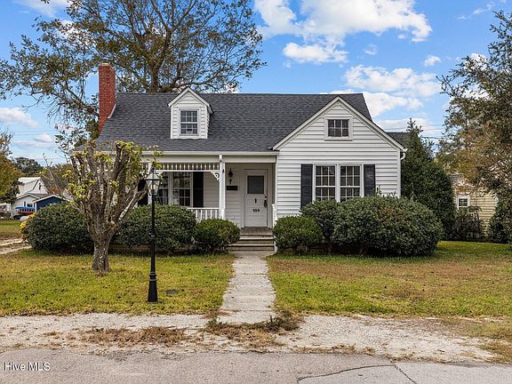 2nd image of 104 Circle Drive