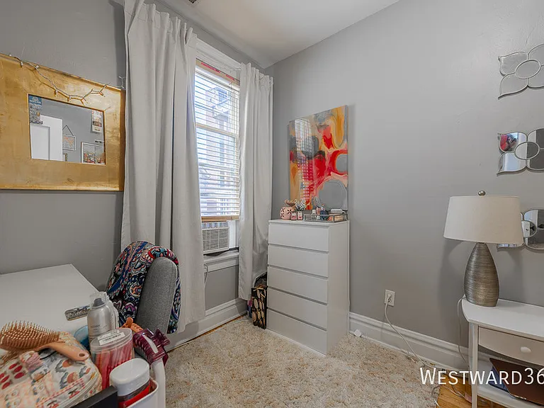 2550 N Southport Ave #2F — Photo 8