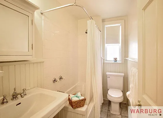 Sold by Warburg | media 15