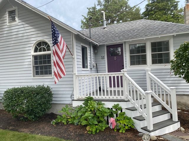 1st image of 54 Everett St