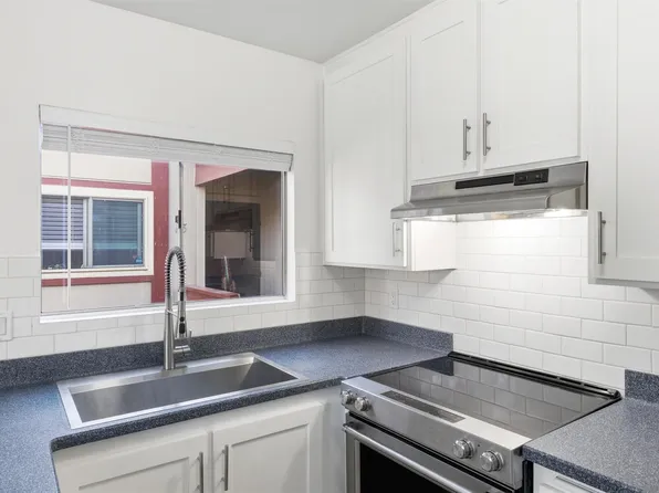 5432 Adobe Falls Rd Unit 12, San Diego, CA 92120