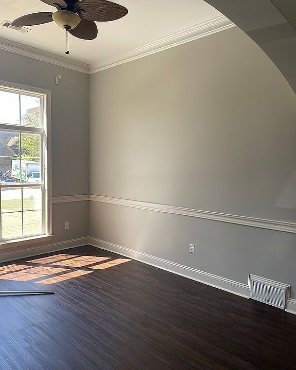1st image of 215 Whispering Meadows Dr