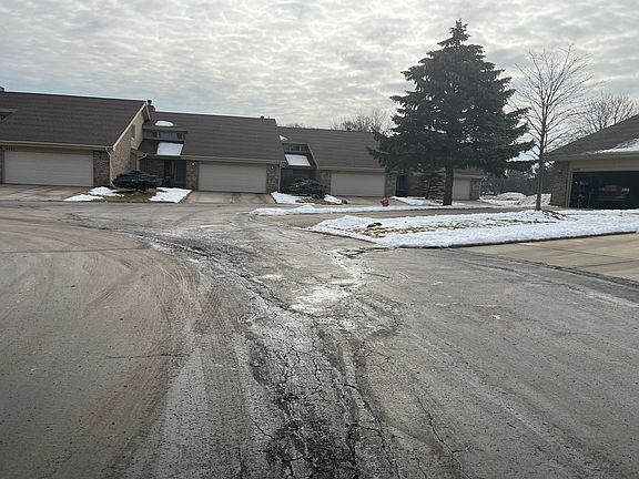 5th image of 4557 Fairway Ct