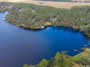 121 Star Lake Dr, Hawthorne, FL 32640