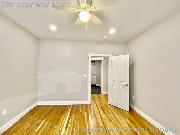 3rd image of 33 Portsmouth St #1G