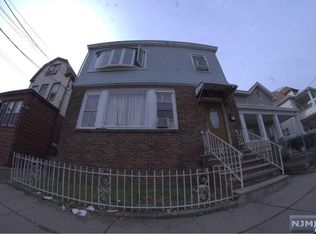 75 Grove St, Passaic, NJ 07055