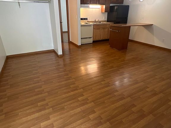 3rd image of 410 4th Ave #B