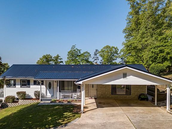 3rd image of 1316 McGregor Dr