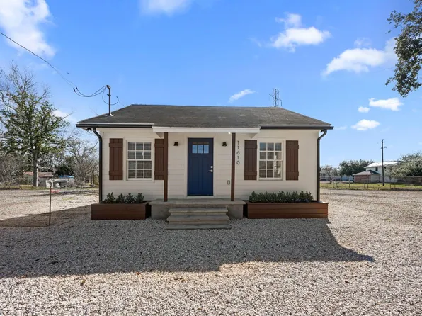 11610 Palmsprings Dr, Houston, TX 77034