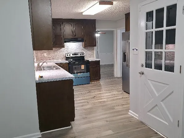 2906 Ripple Ct, Snellville, GA 30078