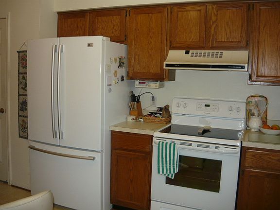 5th image of 12443 Cambridge Blvd
