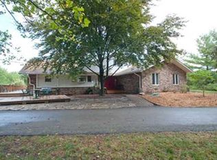 2665 Danbury Ln, Ann Arbor, MI 48103