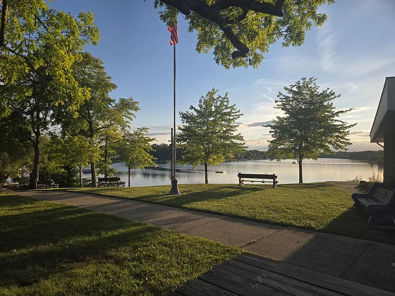 1125 S Long Lake Blvd — Photo 39