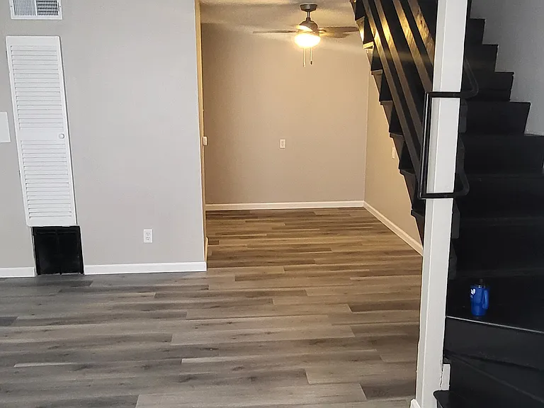 7199 Weil Ave — Photo 4