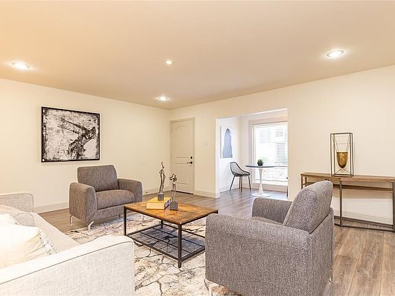 4th image of 12633 Memorial Dr APT 171