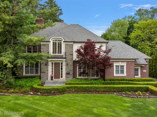 222 Arlington St, Birmingham, MI 48009
