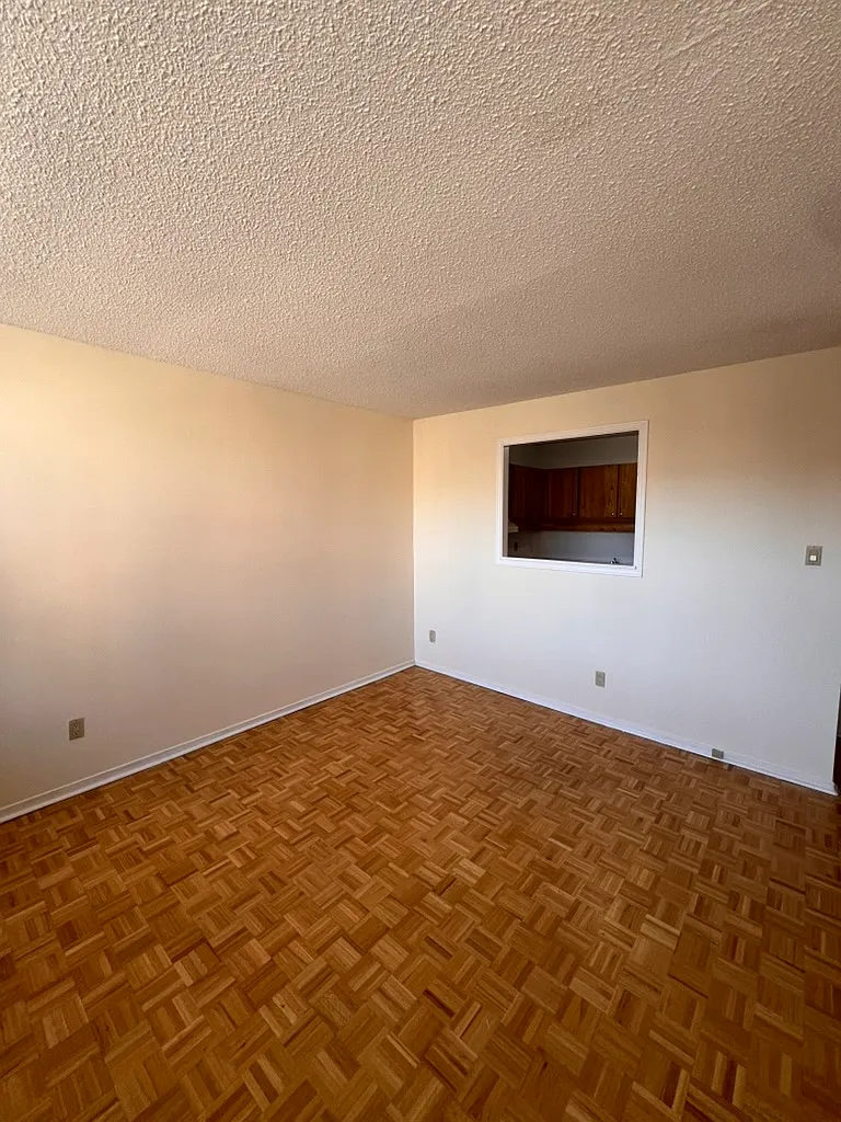 Building Photo - 263 Maclaren St #307
