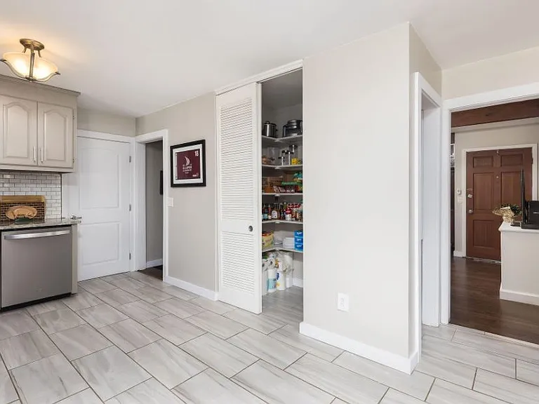 1208 Penny Cir — Photo 3