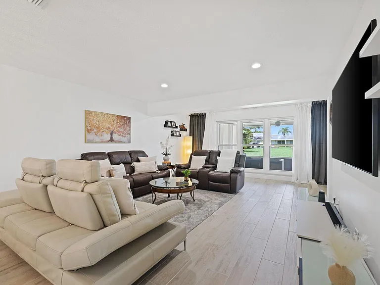 1031 Citrus Way #102-D — Photo 8