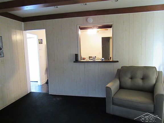 4th image of 2834 Kensington Dr