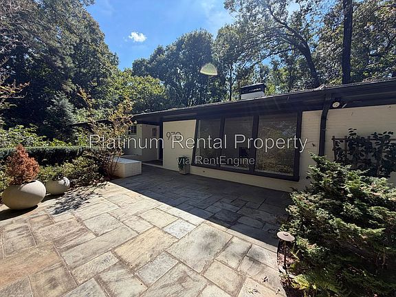 2nd image of 970 Mount Paran Rd NW