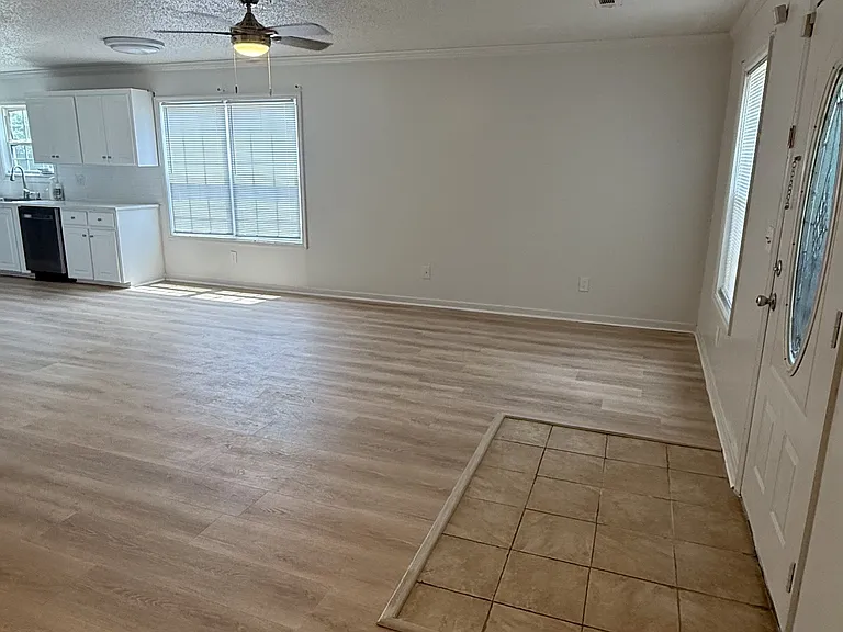 509 E Spring St #2 — Photo 3