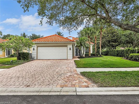 3rd image of 5902 Bermuda LN