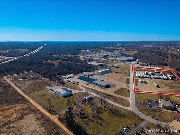 3rd image of 101 Industrial Park Dr