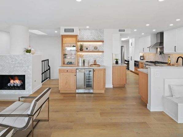 12925 Caminito Del Canto