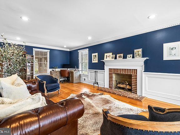 4th image of 13020 Heil Manor Dr