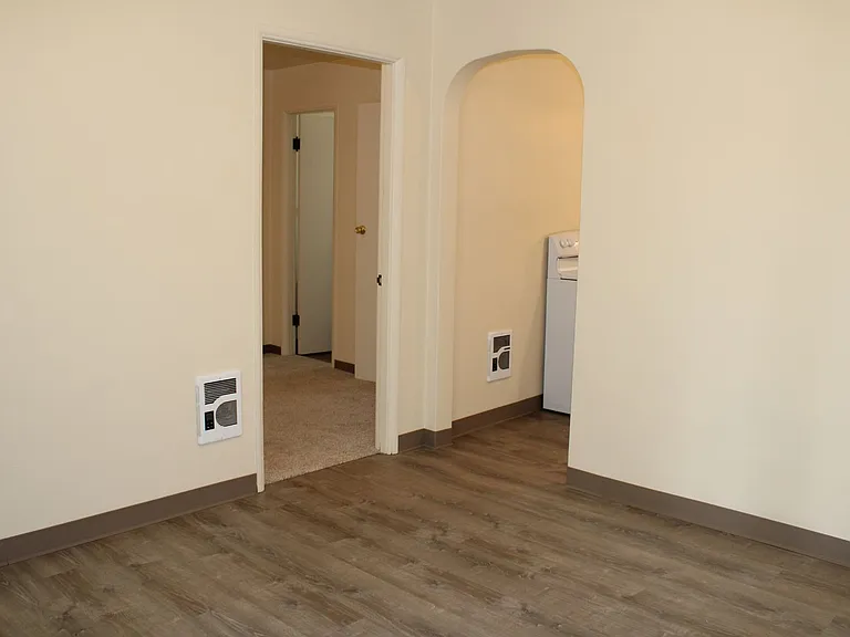 610 Stover St — Photo 12