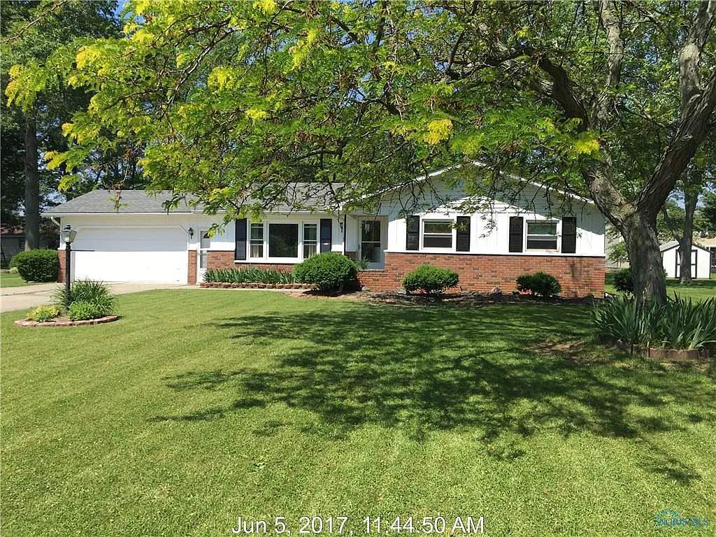 104 Westfield Ave photo 1