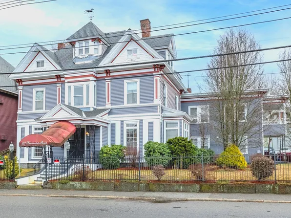 322 Pawtucket St #2, Lowell, MA 01854