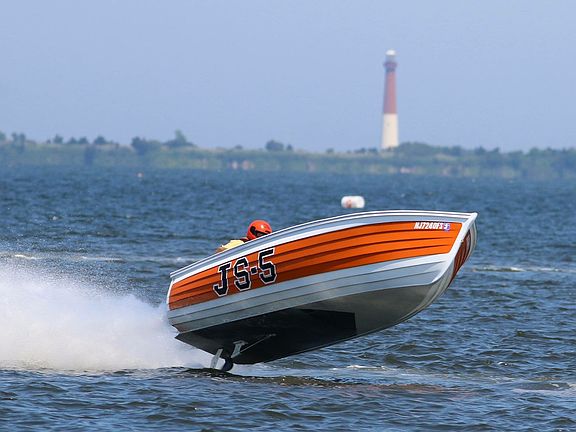 Municipal dock boat races
