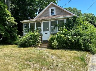 85 Broadway, Rocky Point, NY 11778