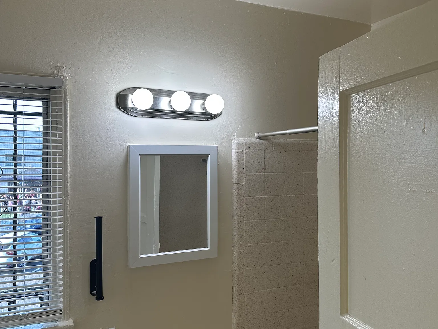 1 bed, $1,825 — Photo 4