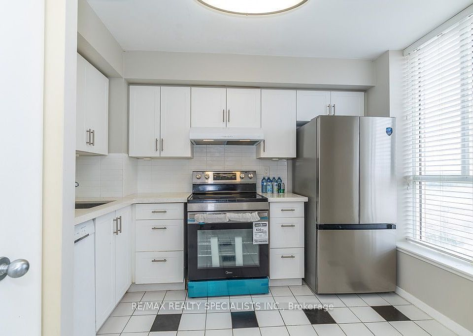 1st image of 21 Overlea Blvd #1309